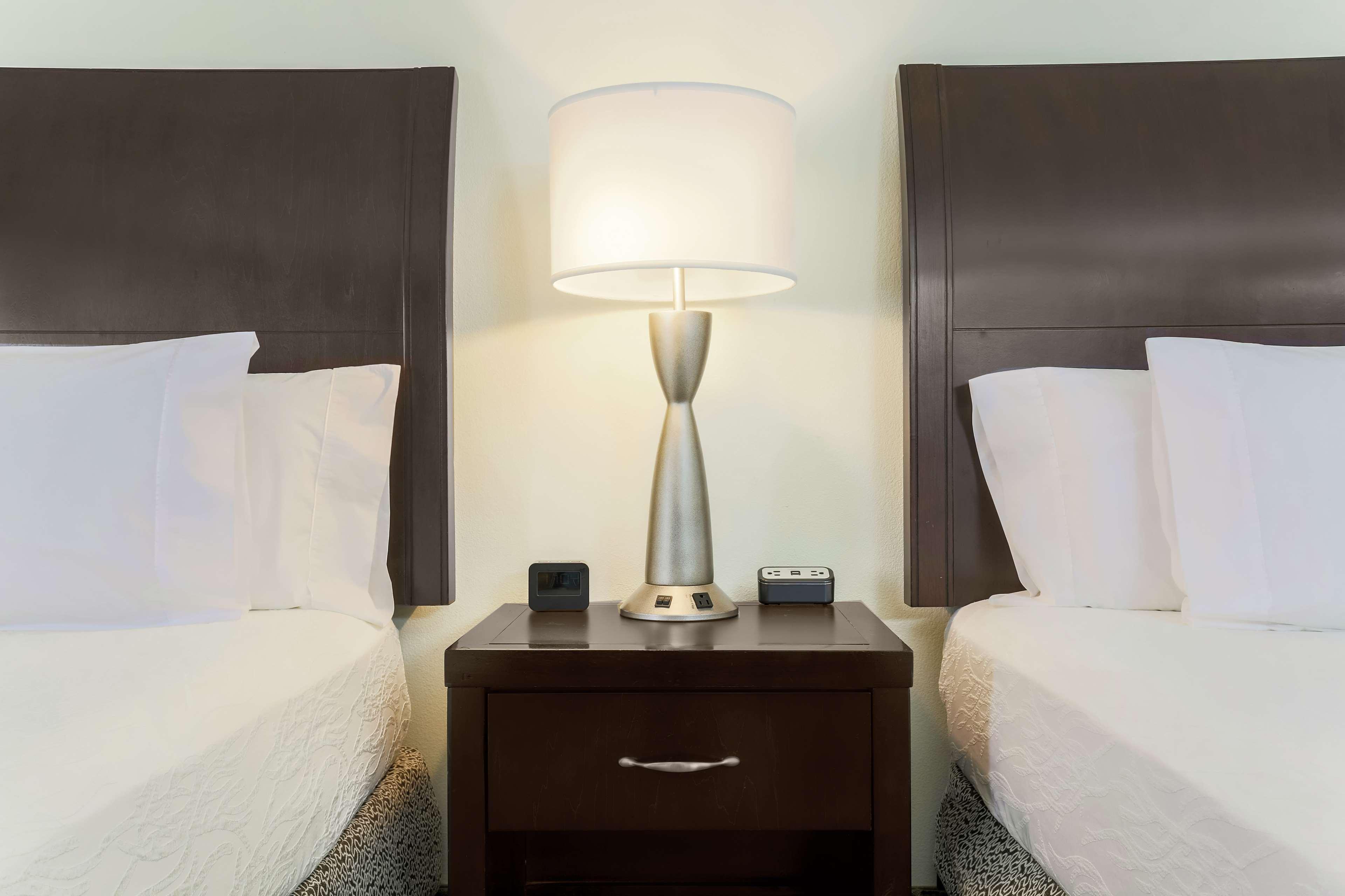 Hilton Garden Inn Dallas Lewisville Buitenkant foto