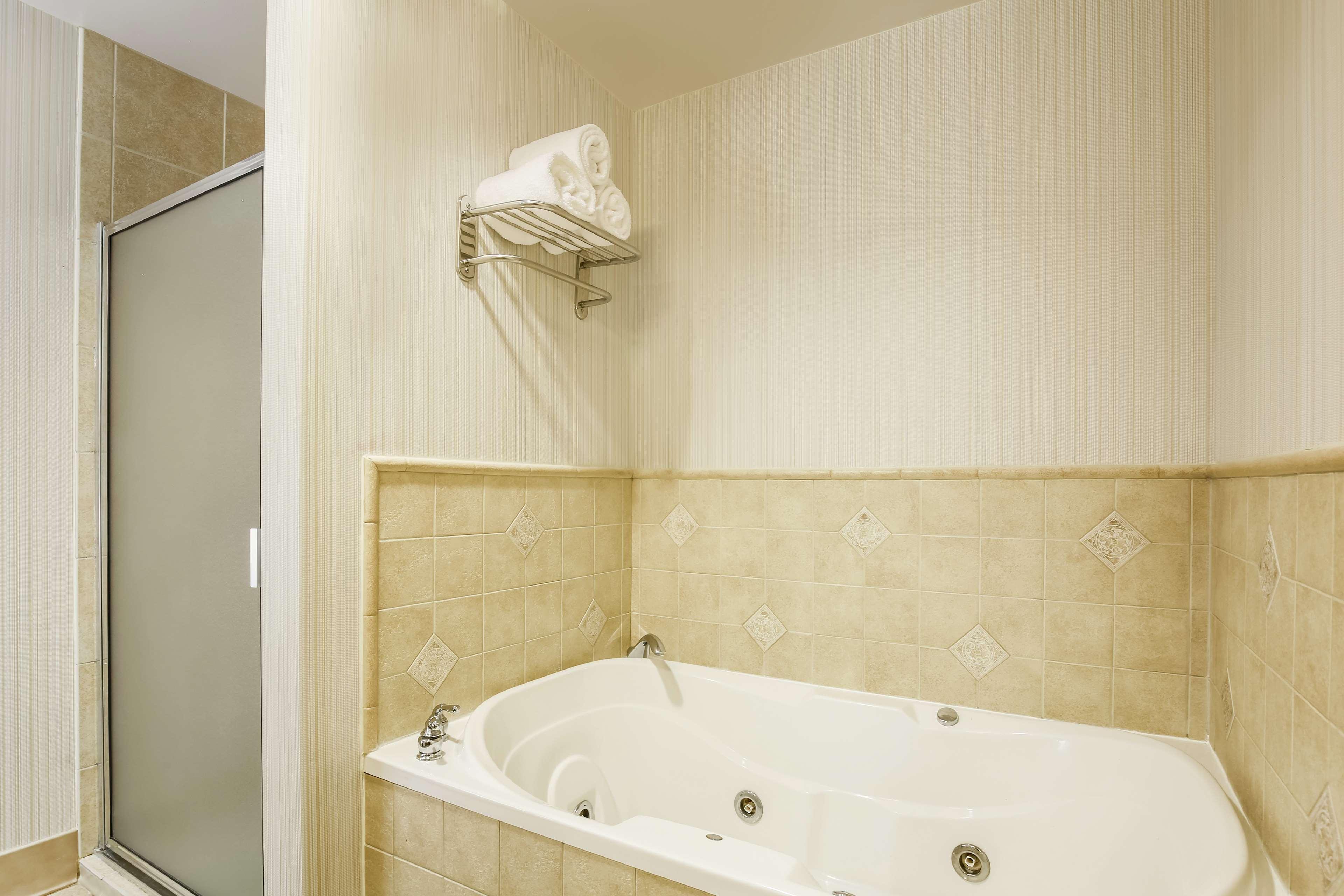 Hilton Garden Inn Dallas Lewisville Buitenkant foto