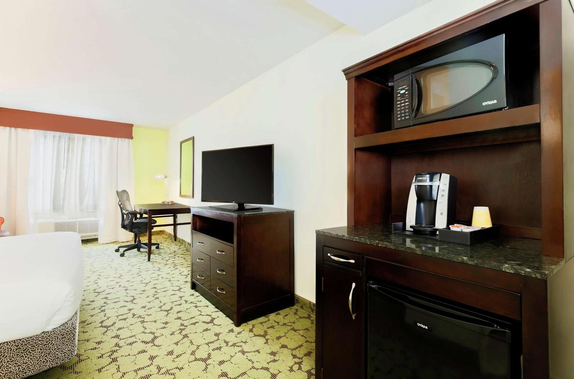 Hilton Garden Inn Dallas Lewisville Buitenkant foto